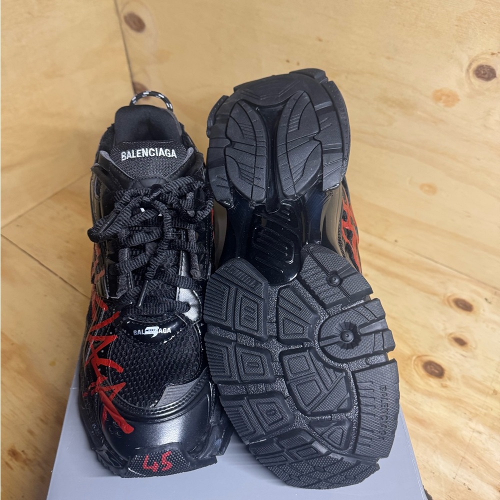 Balenciaga Black and Red Men's Shoes - Picture 5 of 5